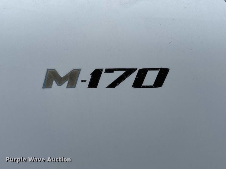 image for item LH9457 Maranda M-170 pickup truck topper