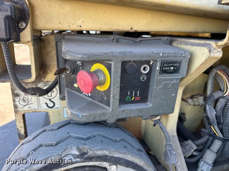 image for item LH9471 2004 JLG 1930ES scissor lift