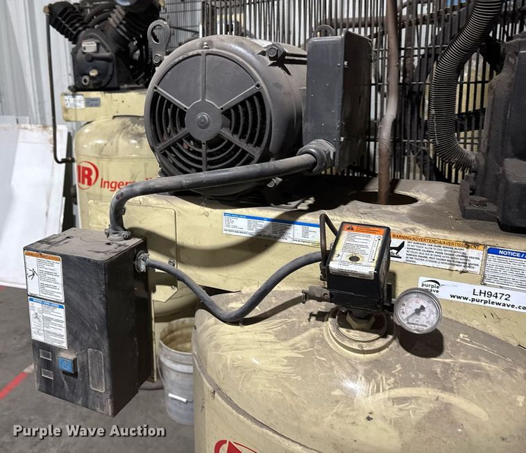 image for item LH9472 Ingersoll Rand TS7NT7.5 air compressor