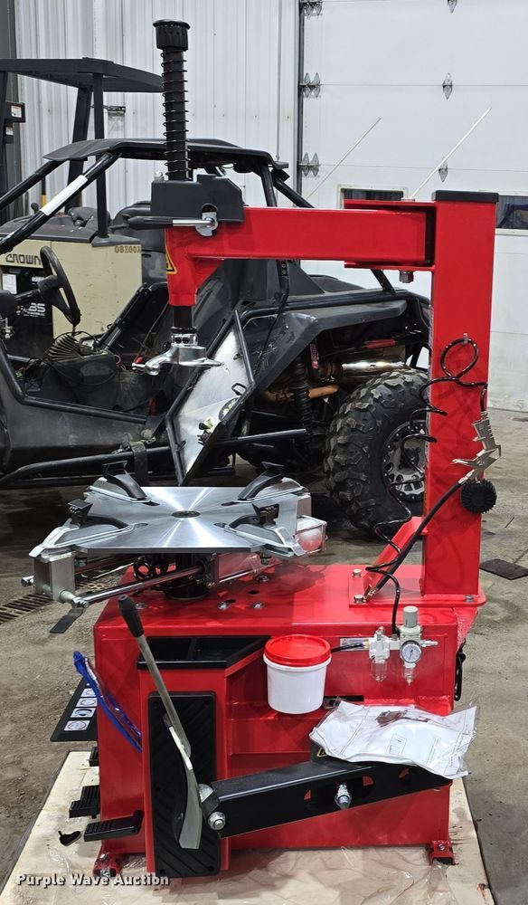 image for item LX9036 2024 Tyre Changer tire machine