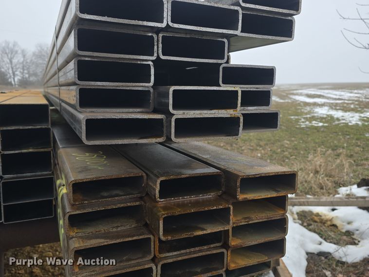 image for item NI9430 (33) pieces of steel