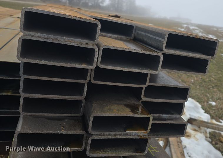 image for item NI9430 (33) pieces of steel