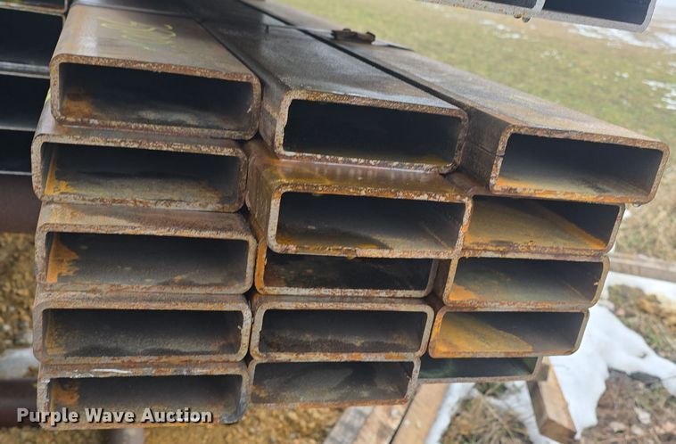 image for item NI9430 (33) pieces of steel