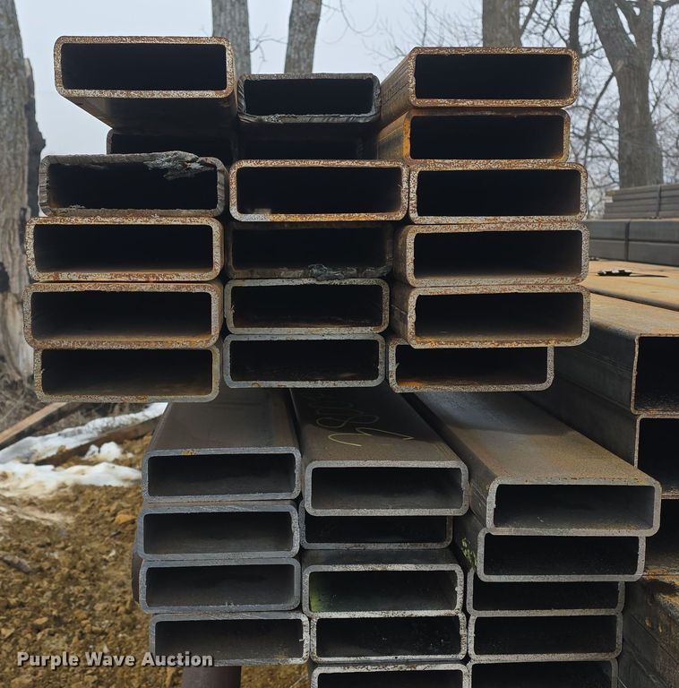 image for item NI9430 (33) pieces of steel