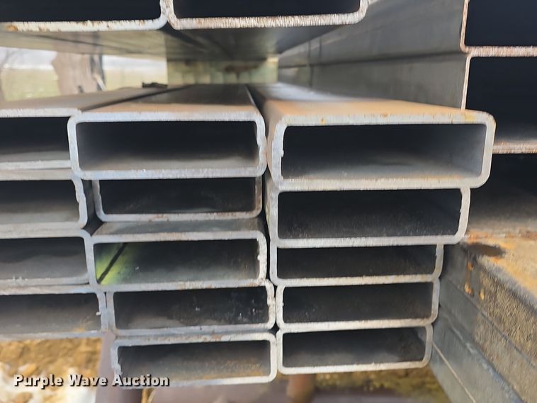 image for item NI9430 (33) pieces of steel