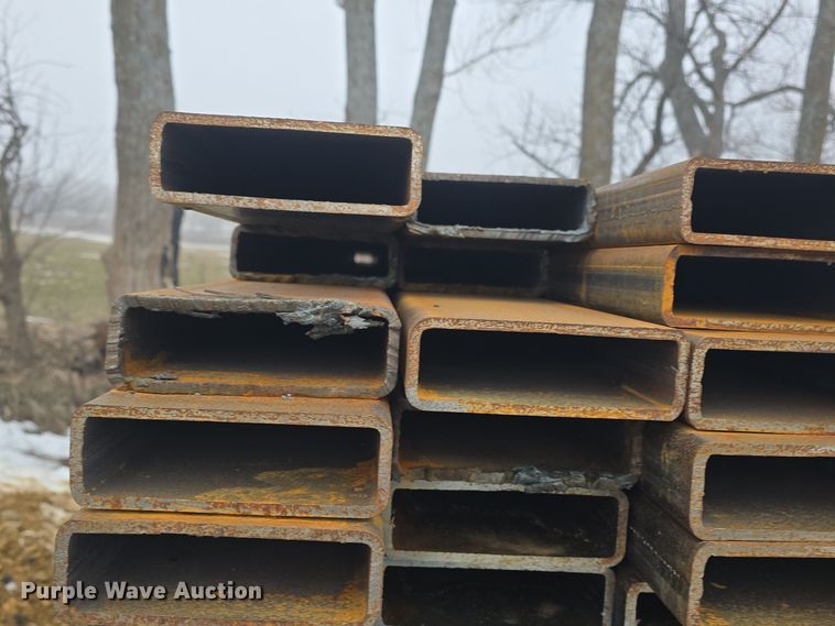 image for item NI9430 (33) pieces of steel