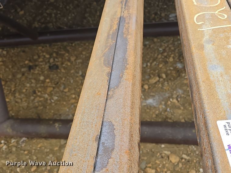 image for item NI9433 (15) pieces of steel