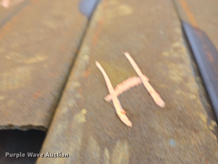 image for item NI9437 (48) pieces of steel