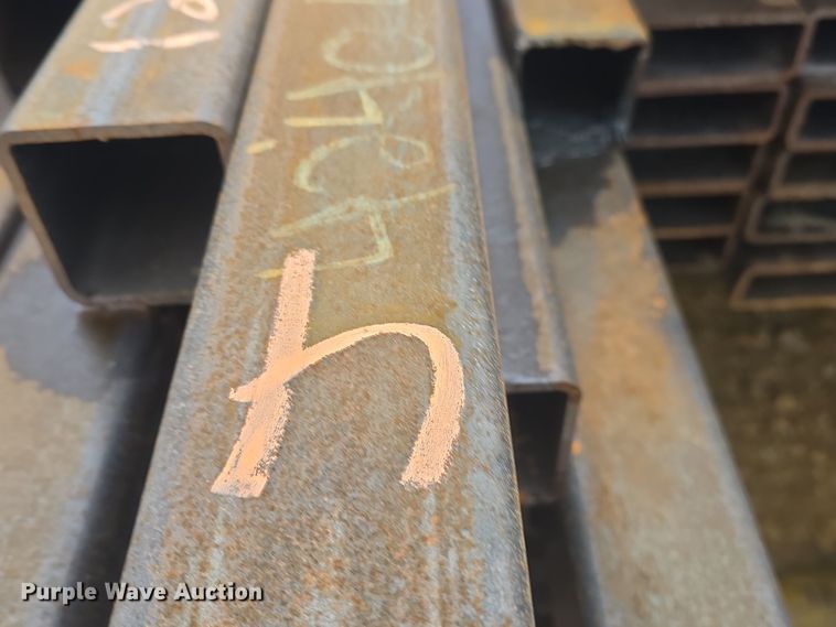 image for item NI9439 (39) pieces of steel