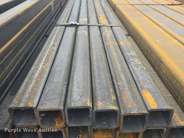 image for item NI9441 (46) pieces of steel