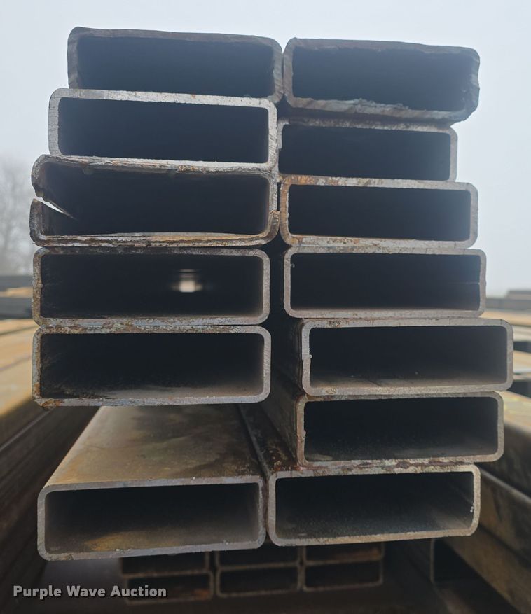 image for item NI9447 (32) pieces of steel