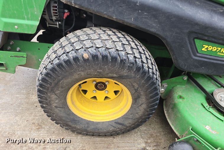 image for item NI9461 John Deere Z997R ZTR lawn mower