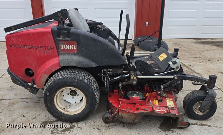 image for item NI9462 Toro Groundsmaster 7200 ZTR lawn mower