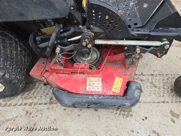 image for item NI9463 Toro Groundsmaster 7200 ZTR lawn mower