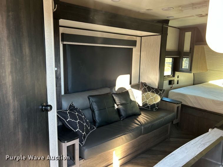 image for item NJ9734 2022 Highland Ridge Olympia camper