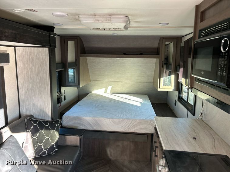 image for item NJ9734 2022 Highland Ridge Olympia camper