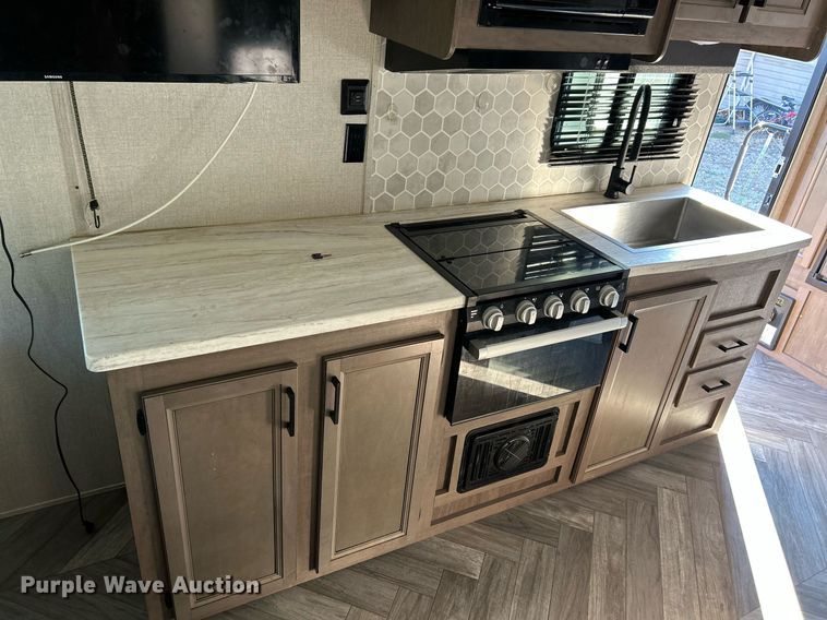 image for item NJ9734 2022 Highland Ridge Olympia camper