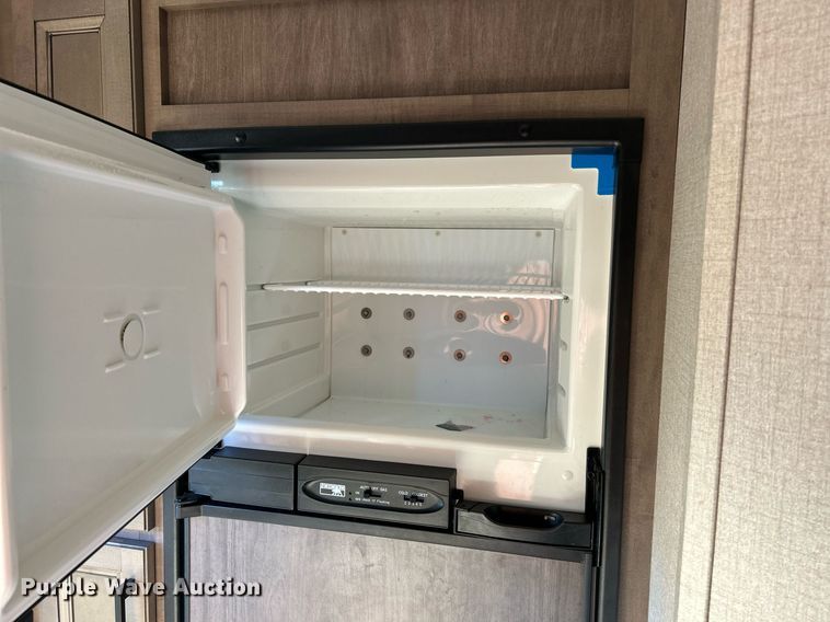 image for item NJ9734 2022 Highland Ridge Olympia camper