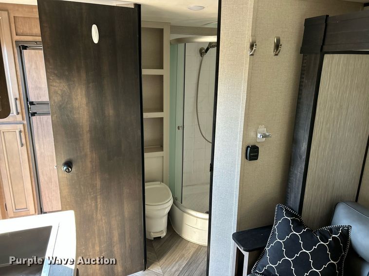 image for item NJ9734 2022 Highland Ridge Olympia camper