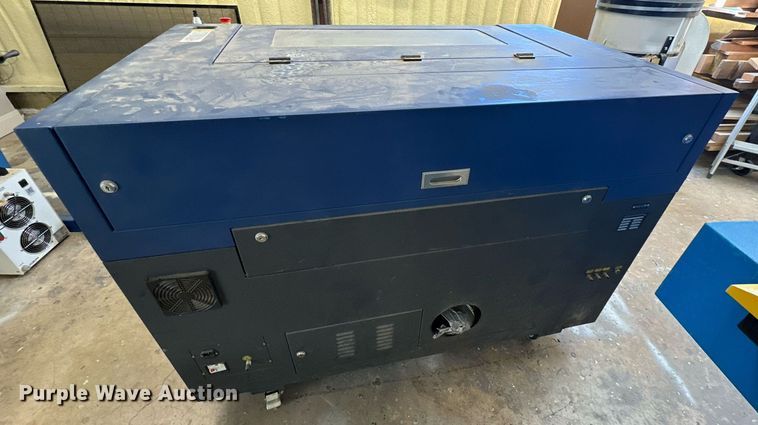 image for item NQ9165 Full Spectrum laser engraving cutting machine