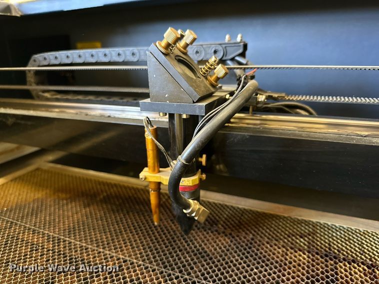 image for item NQ9165 Full Spectrum laser engraving cutting machine