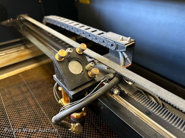 image for item NQ9165 Full Spectrum laser engraving cutting machine