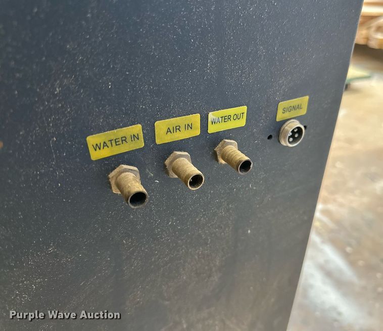 image for item NQ9165 Full Spectrum laser engraving cutting machine