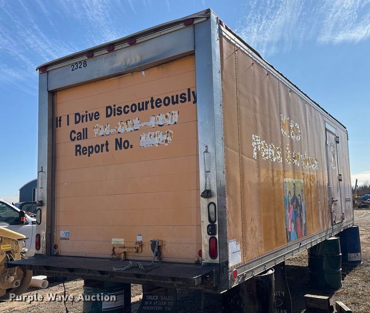 image for item OK9521 2003 Morgan GVSR09122096 refrigerated box bed 