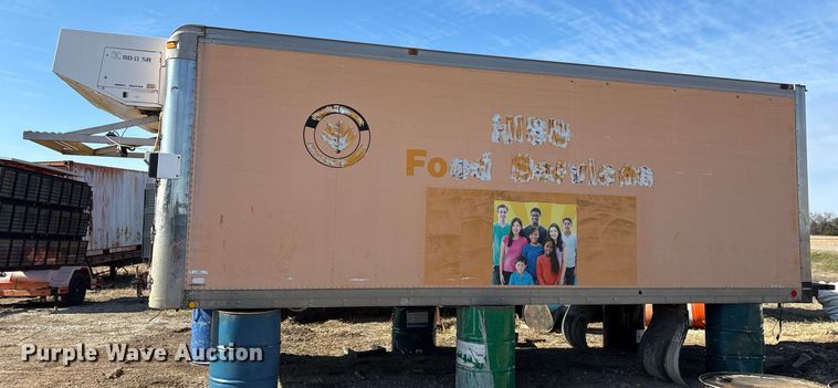 image for item OK9521 2003 Morgan GVSR09122096 refrigerated box bed 