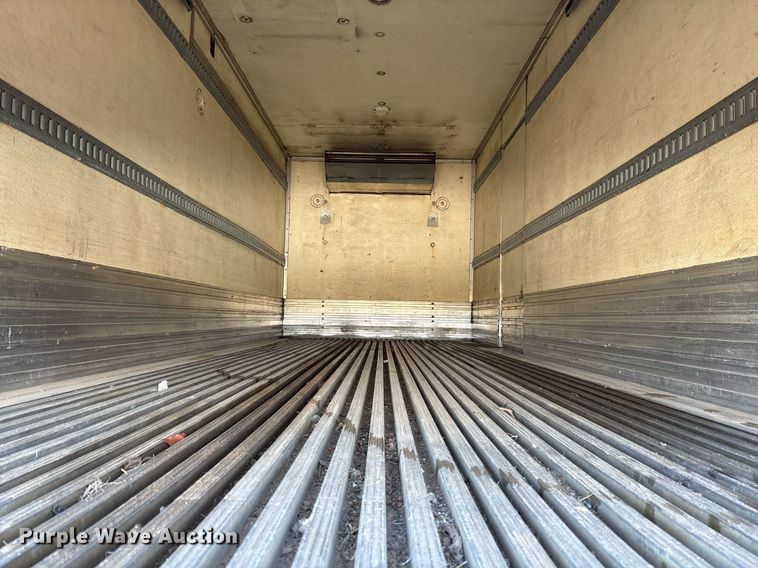 image for item OK9521 2003 Morgan GVSR09122096 refrigerated box bed 