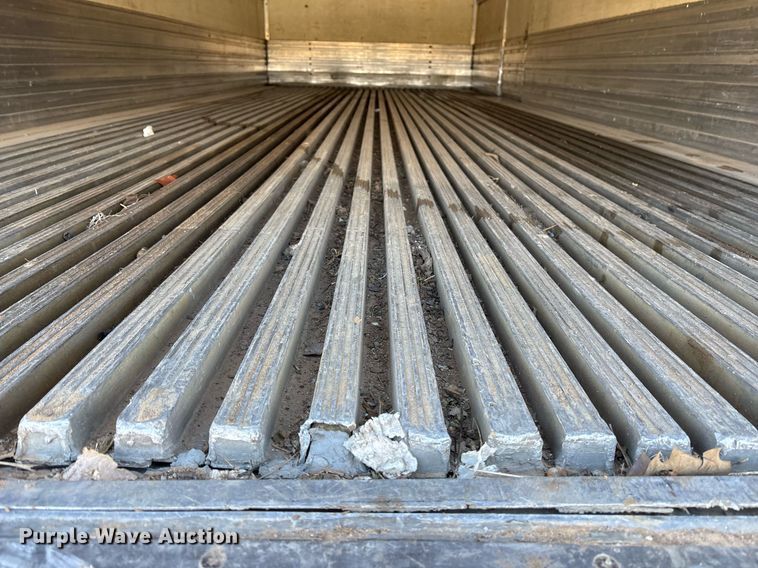 image for item OK9521 2003 Morgan GVSR09122096 refrigerated box bed 