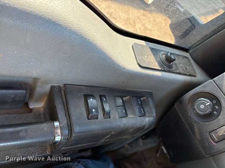 image for item OK9523 2013 Ford F350 Super Duty XL Crew Cab pickup truck