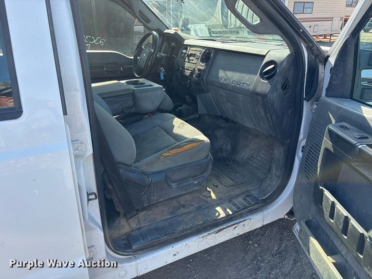 image for item OK9523 2013 Ford F350 Super Duty XL Crew Cab pickup truck