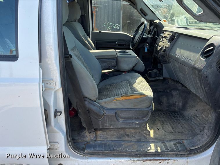 image for item OK9523 2013 Ford F350 Super Duty XL Crew Cab pickup truck