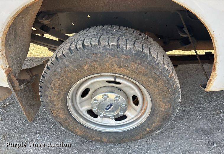 image for item OK9523 2013 Ford F350 Super Duty XL Crew Cab pickup truck