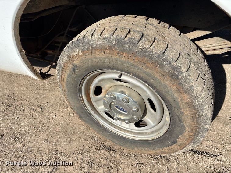 image for item OK9523 2013 Ford F350 Super Duty XL Crew Cab pickup truck