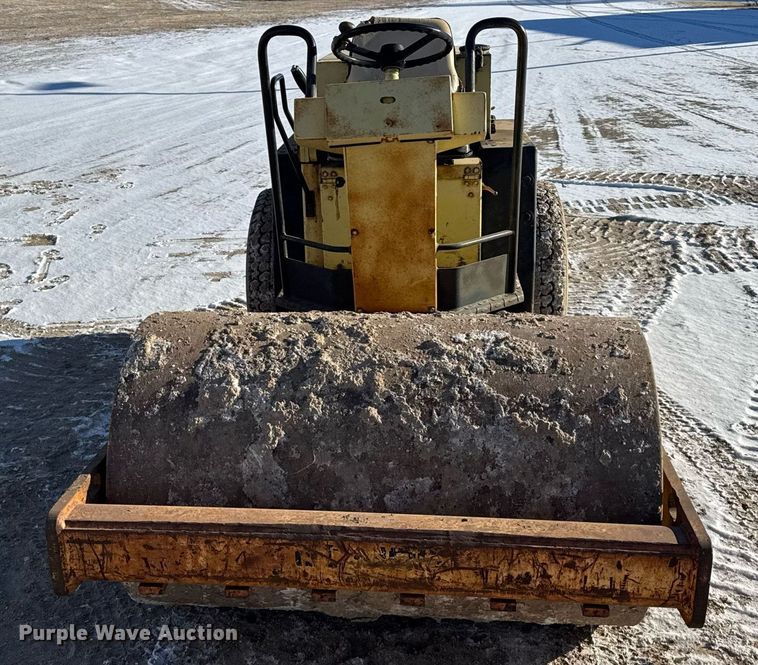 image for item DH9759 1991 Bomag BW122 D single drum roller