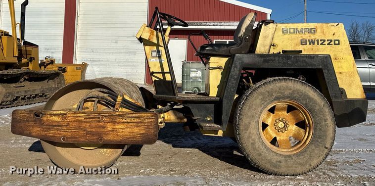 image for item DH9759 1991 Bomag BW122 D single drum roller