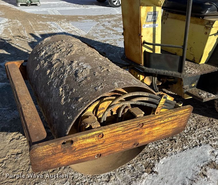 image for item DH9759 1991 Bomag BW122 D single drum roller