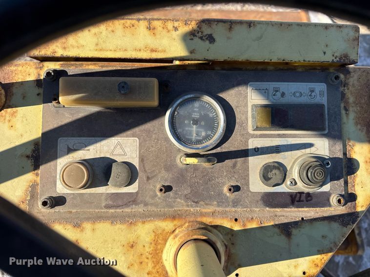 image for item DH9759 1991 Bomag BW122 D single drum roller