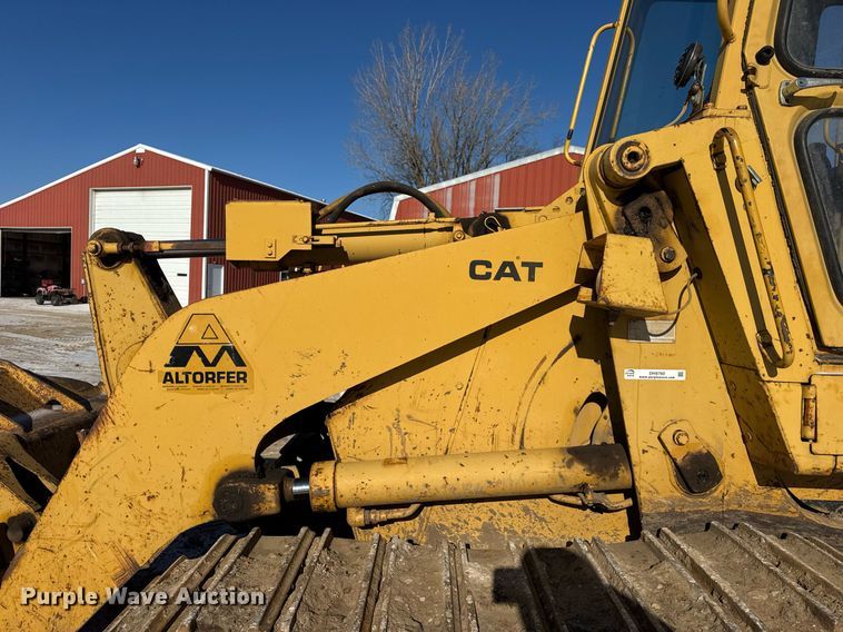 image for item DH9760 1986 Caterpillar 943 track loader