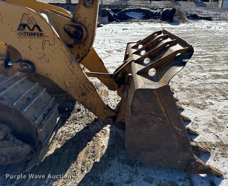 image for item DH9760 1986 Caterpillar 943 track loader