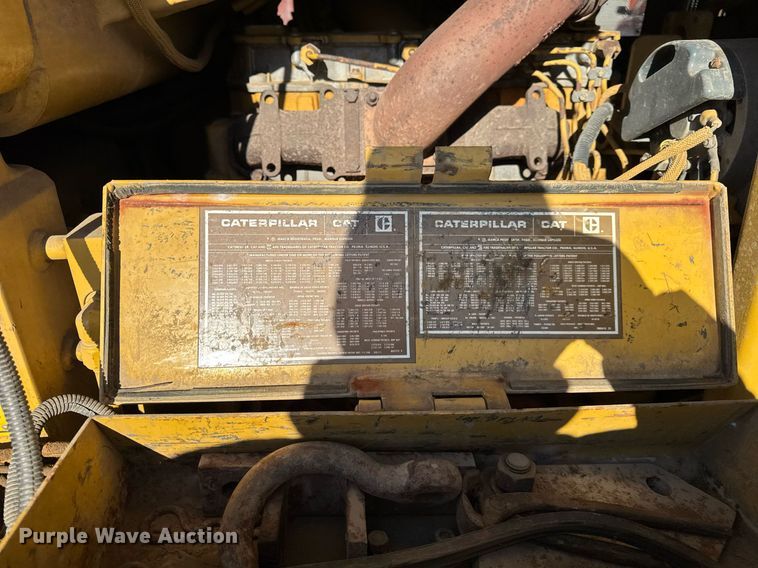 image for item DH9760 1986 Caterpillar 943 track loader