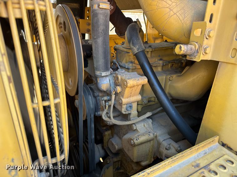 image for item DH9760 1986 Caterpillar 943 track loader
