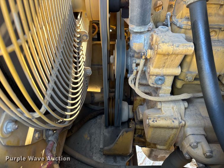 image for item DH9760 1986 Caterpillar 943 track loader