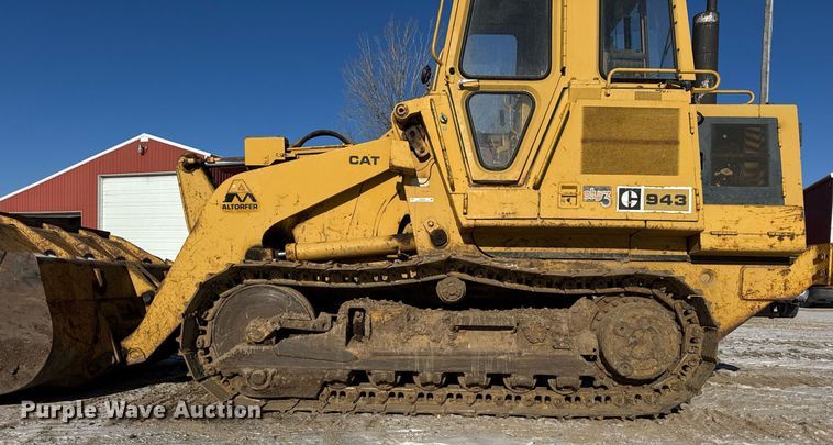 image for item DH9760 1986 Caterpillar 943 track loader