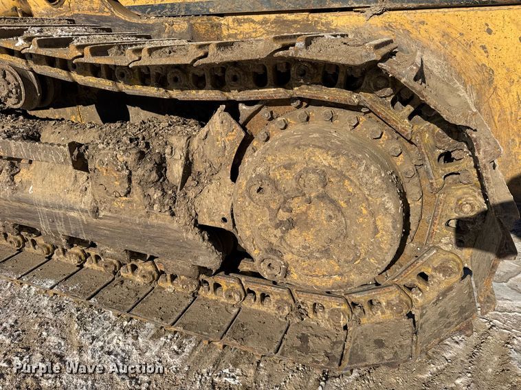 image for item DH9760 1986 Caterpillar 943 track loader