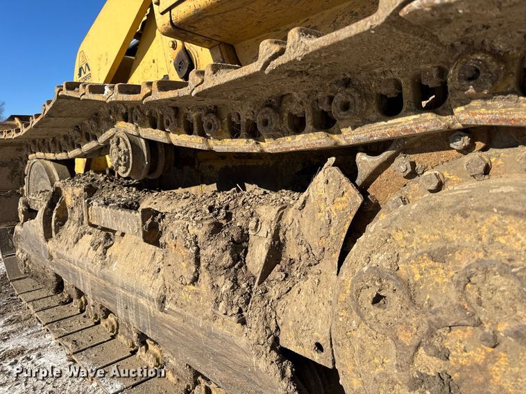 image for item DH9760 1986 Caterpillar 943 track loader