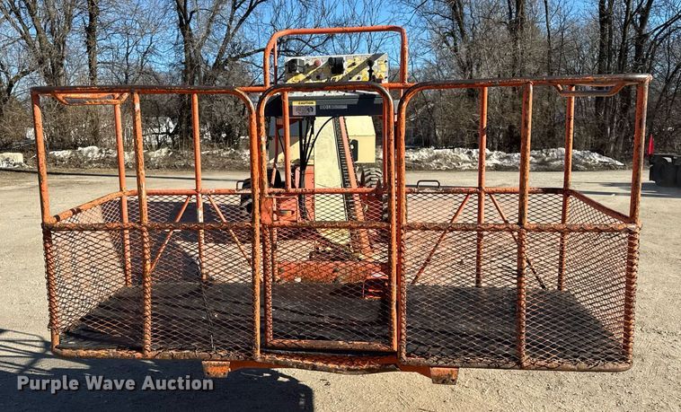 image for item DH9788 1999 JLG 80HX boom lift