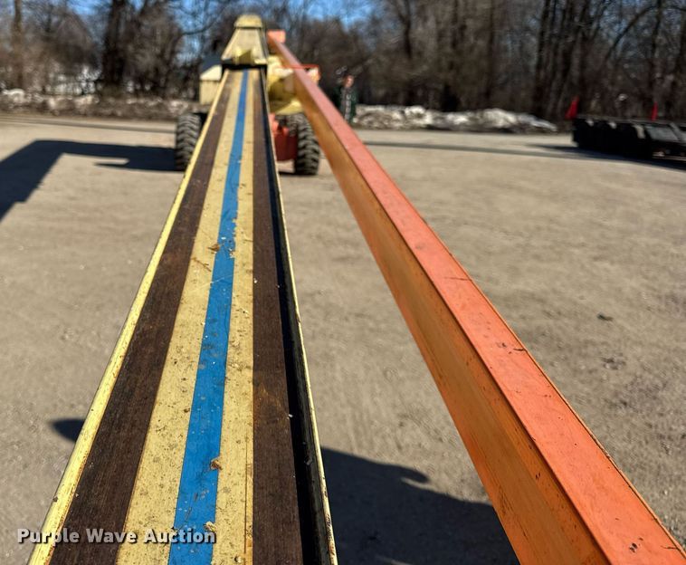 image for item DH9788 1999 JLG 80HX boom lift